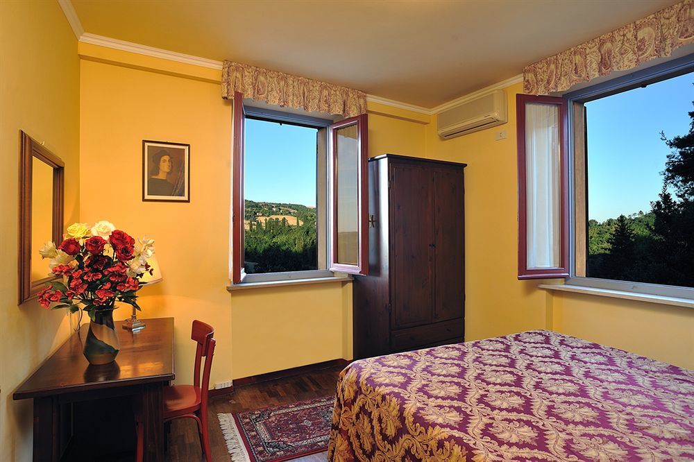 Hotel Bonconte Urbino Luaran gambar